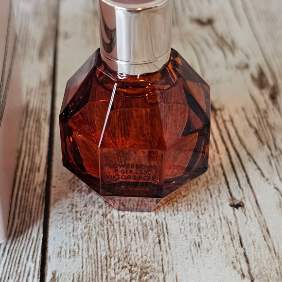Viktor & Rolf Flowerbomb Tiger Lily mini - Picture 3 of 4